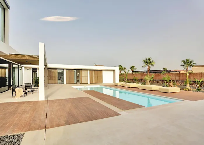 Villa Mar De Lucia By Aura Collection