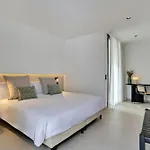 Villa Mar De Lucia By Aura Collection *